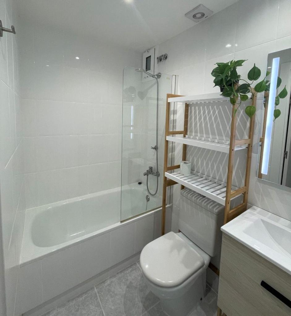 Apartamento En Platja Sant Pol S'Agaro Con Pisicina Y Jardin Sant Feliu de Guíxols Luaran gambar