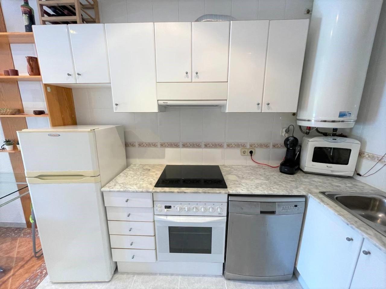 Apartamento En Platja Sant Pol S'Agaro Con Pisicina Y Jardin Sant Feliu de Guíxols Luaran gambar