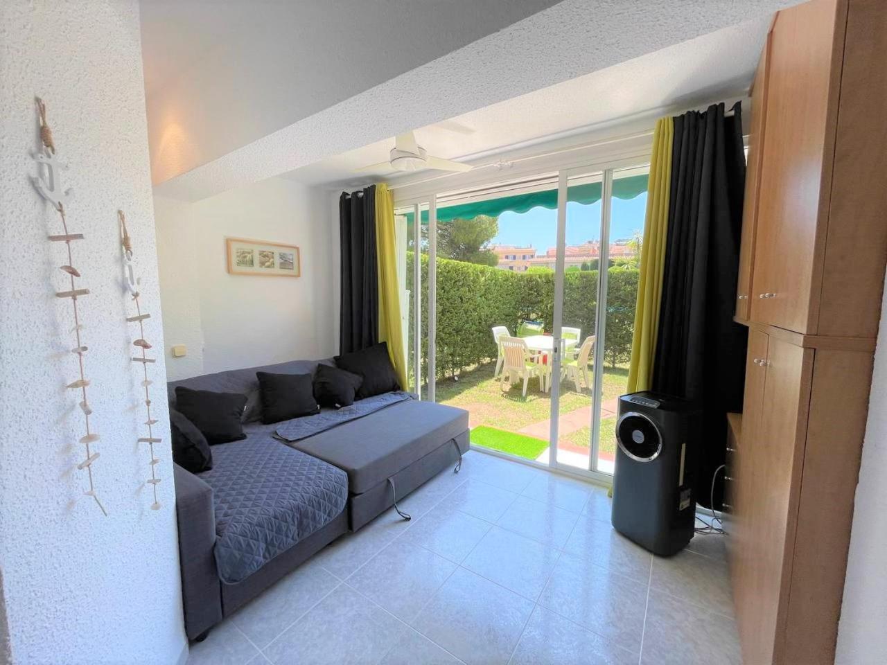 Apartamento En Platja Sant Pol S'Agaro Con Pisicina Y Jardin Sant Feliu de Guíxols Luaran gambar