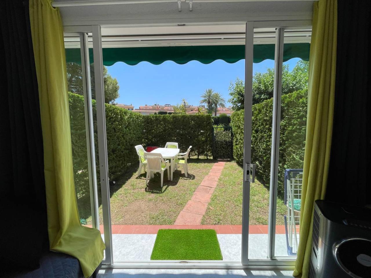 Apartamento En Platja Sant Pol S'Agaro Con Pisicina Y Jardin Sant Feliu de Guíxols Luaran gambar