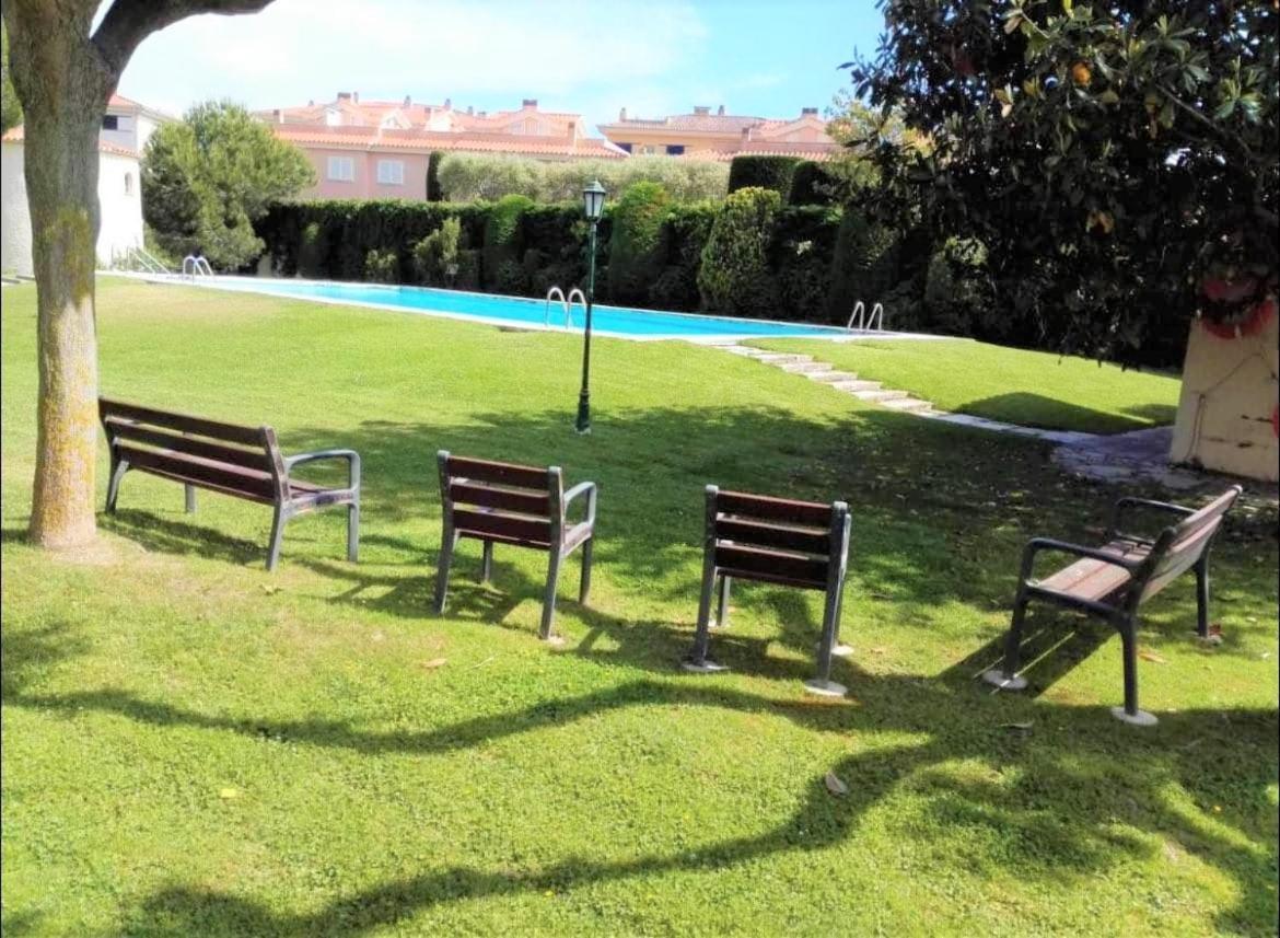 Apartamento En Platja Sant Pol S'Agaro Con Pisicina Y Jardin Sant Feliu de Guíxols Luaran gambar